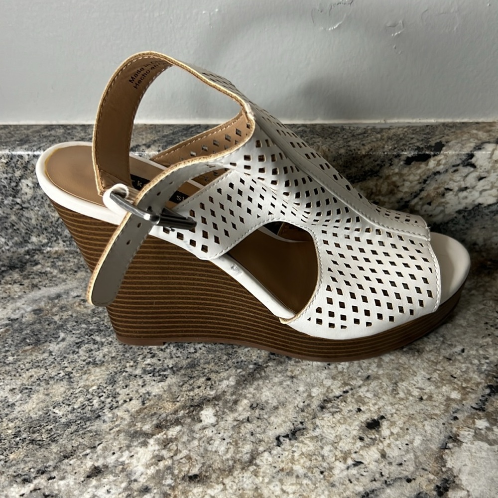Parker & Sky wedge sandals for women. Size 7 - Picture 8 of 10